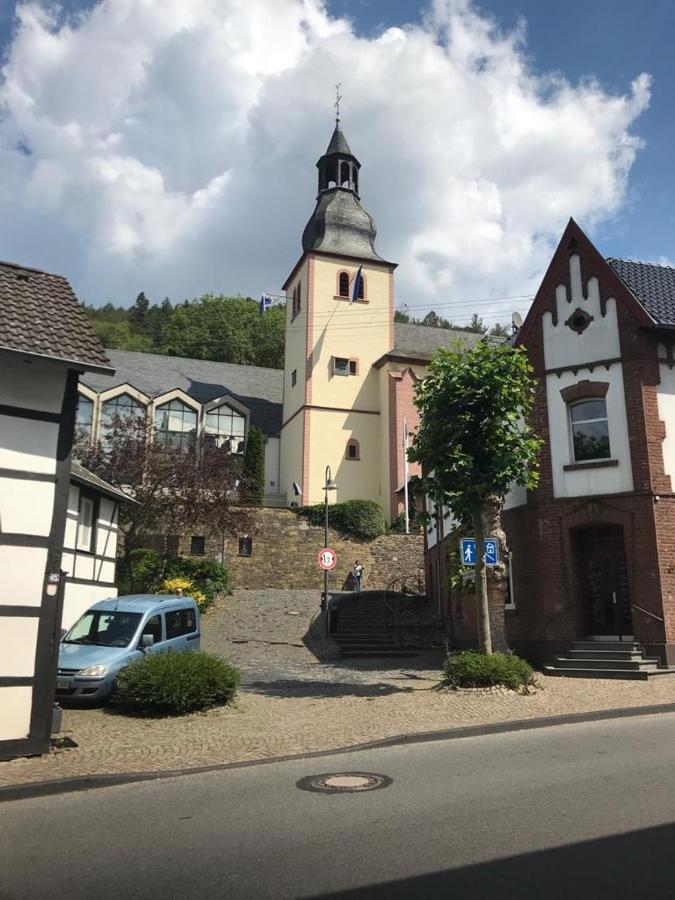 Ferienapartment: An Der Kunstakademie Heimbach Bagian luar foto